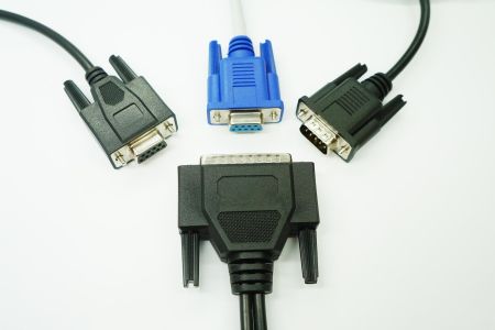 連接器射出成形