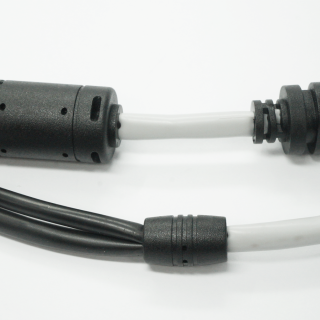 Strain Relief &amp; Ferrite Bead Sleeve Molding